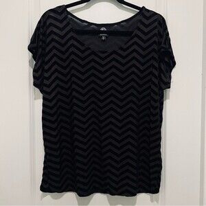 Bobeau Black Zig Zag Velvet Burnout Short Sleeve Boxy Blouse Women's Sz. Medium